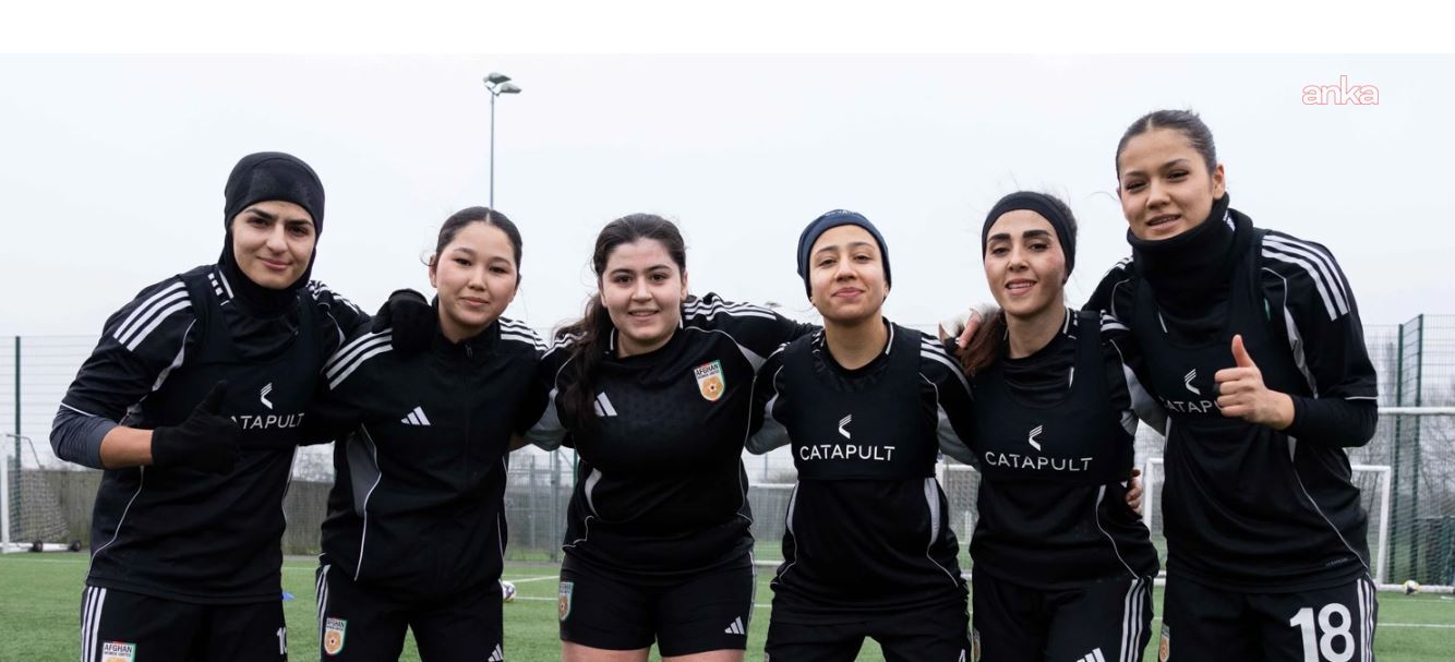 Afgan kadın futbol takımı